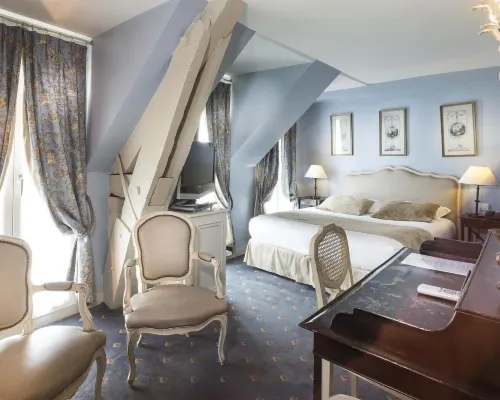 Hôtel des Ducs d'Anjou Hotels near Chatelet Theatre