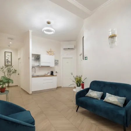 Rohome Stay