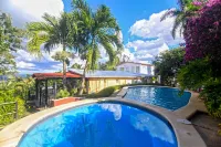 Santo Cerro Natural Park Eco Lodge Con Vista Panorámica y Experiencias Naturales - piscina