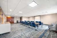 홀리데이 인 익스프레스 앤 스위트 버팔로 에어포트 바이 IHG - 애견동반
