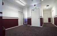 Hotel & Hostel 10 - Hostales