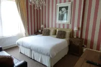 Oakover Guest House - Parkplatz