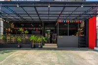 Collection O near Cihampelas Walk formerly De Parleys Rooms - 2-Star