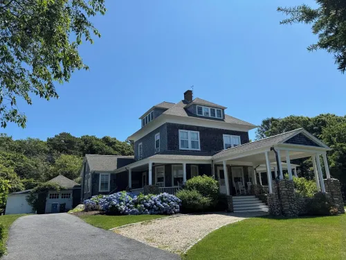 Gorgeous Spacious Victorian Cape Cod Beach View Retreat - 4성급