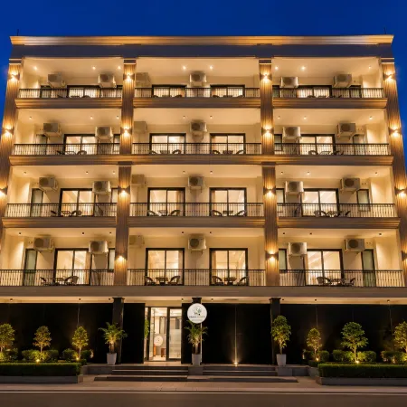 Urban Alcove Executive Suites by Luxe 8