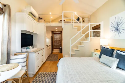 Lighthouse Suites Collection - 2 ดาว