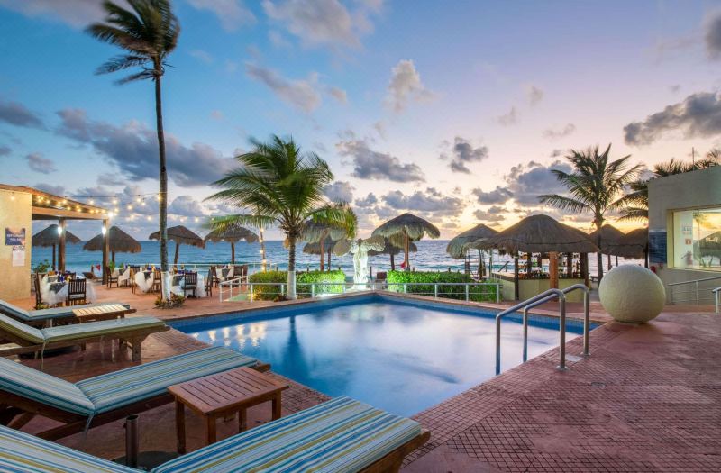 Club Regina Cancun photo 2
