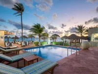 Club Regina Cancun - 3-Star