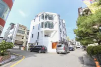 Gimcheon Sketch Hotel - parking