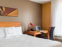 TownePlace Suites Phoenix North Hotel in zona Castellos -n- Coasters