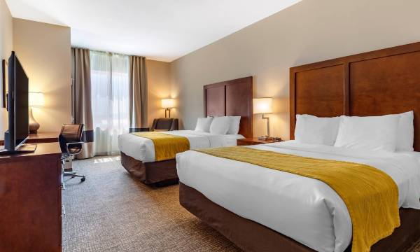Comfort Inn & Suites