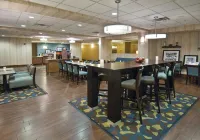 Hampton Inn Canton - 2 estrellas