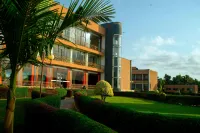 Protea Hotel Entebbe - parking