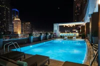 Courtyard by Marriott World Trade Centre - 루프탑 수영장