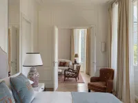 Miralago Luxury Apartments - parking