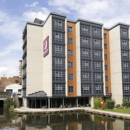 Premier Inn Nottingham Arena (London Road)