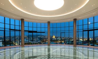 Paragraph Freedom Square, a Luxury Collection Hotel, Tbilisi