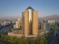 Mandarin Oriental, Santiago Hotels near Lastarria