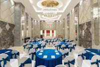 Country Inn & Suites by Radisson, Sahibabad - parking