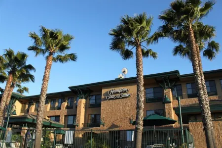 Hampton Inn & Suites Agoura Hills