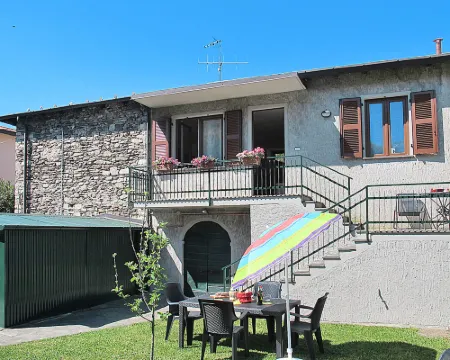 Casa Savina Hotels in Dervio