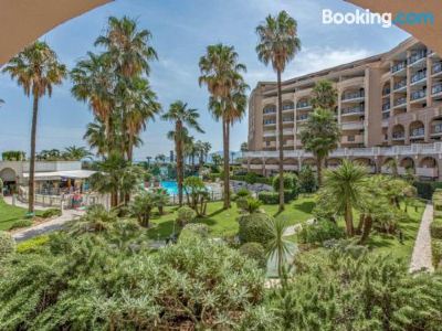 Hotel Exterior #Cannes Boccacabana Beach, Seafront, in Résid Pierre&Vacances 3 Stars Photo