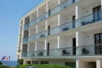 Hotel Admeto Hôtels à : Marinella