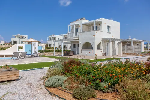 Sun and Moon Villas Hotels in Kastraki