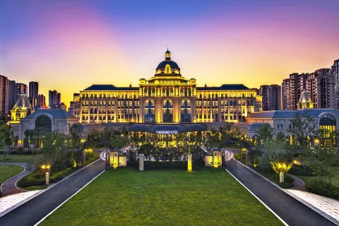 Nanchang Greenland The QUBE Hotel (Yuweizhou)