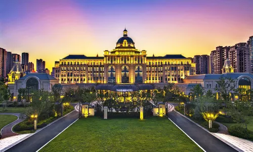Nanchang Greenland The QUBE Hotel (Yuweizhou)