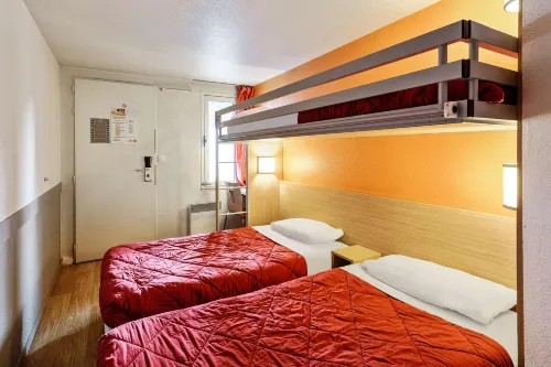 Premiere Classe Sete - Balaruc Hotels in Montbazin