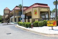Super 8 by Wyndham Mobile/Tillmans Corner Hotels in Tillmans Corner