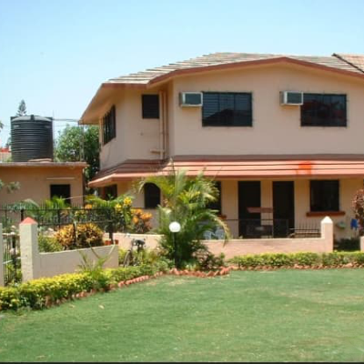 Samrat Bungalow Hotel Exterior