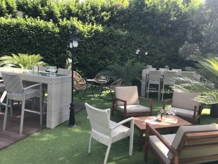 Grand Hôtel de Nîmes 4 étoiles