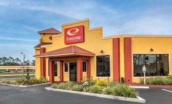 Econo Lodge Inn & Suites Maingate Central