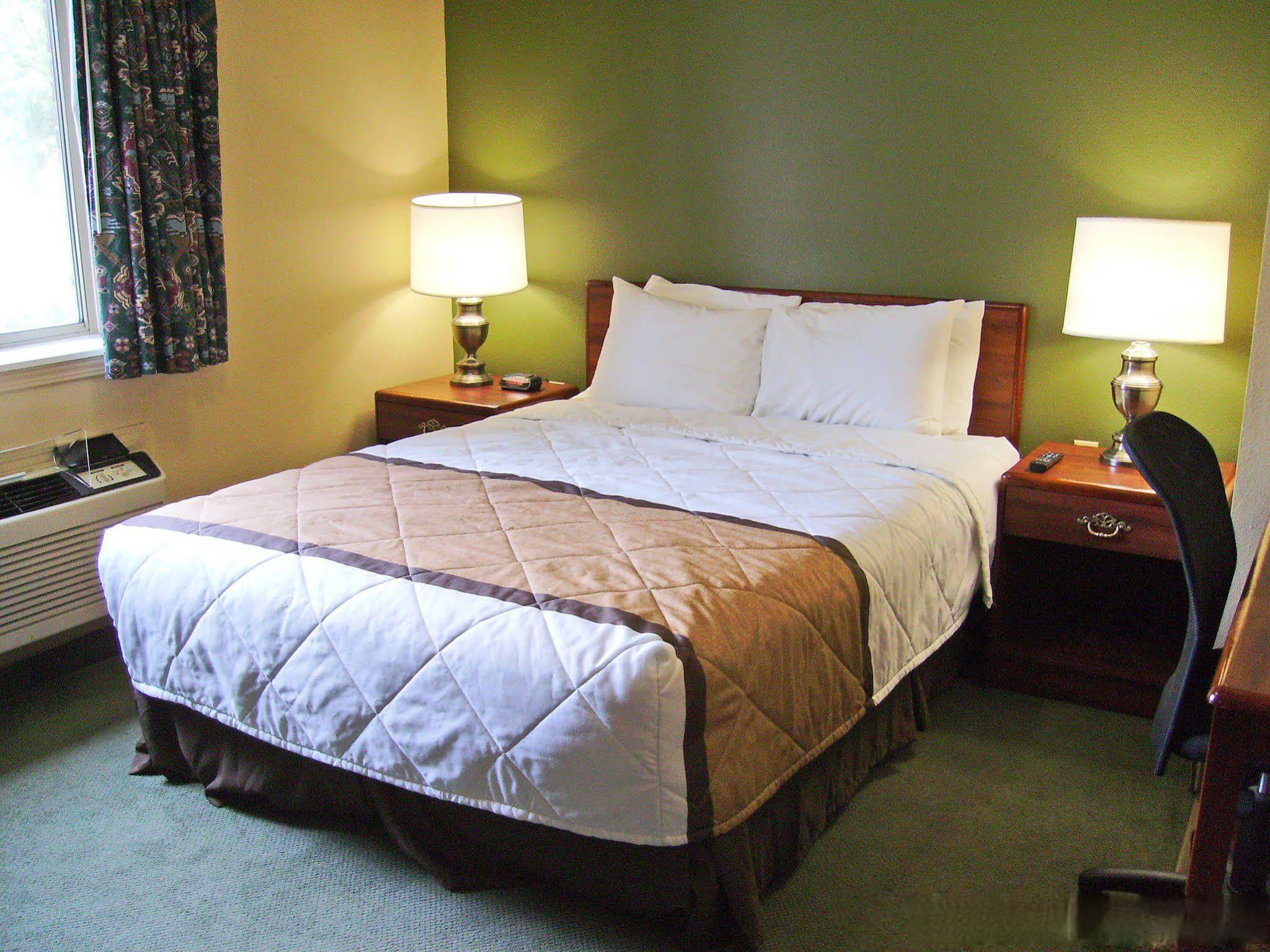 Extended Stay America Suites - Tulsa - Midtown