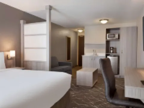Microtel Inn & Suites by Wyndham Lloydminster Hoteles en Lloydminster