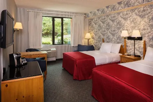 Williamsburg Woodlands Hotel & Suites, an Official Colonial Williamsburg Hotel - breakfast