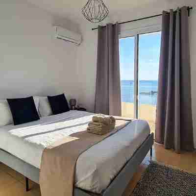 Phaedrus Living: Seaview Luxury Flat Paphinia 204 Rooms