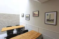 Brit Hotel Calais - Aamiainen