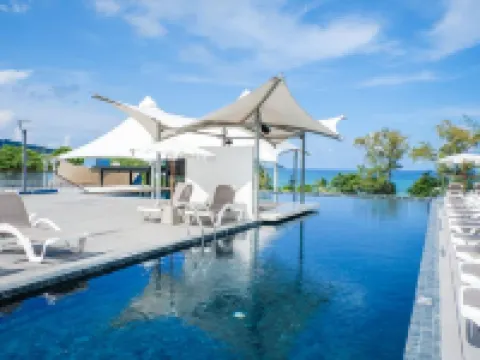 ビヨンド パトン プーケットのホテル