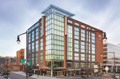 Homewood Suites Washington DC Capitol-Navy Yard Các khách sạn gần Điện Capitol