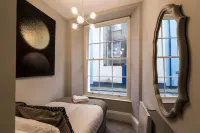 Pieces of Eight - 2 Bedroom Apartment - Tenby - Beach