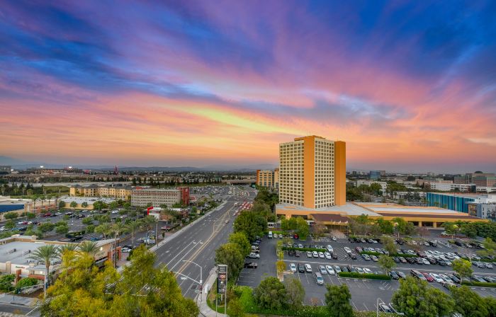 Hotel Fera Anaheim, a DoubleTree by Hilton