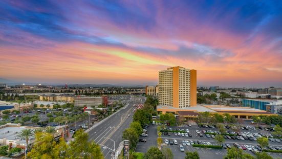 Hotel Fera Anaheim, a DoubleTree by Hilton