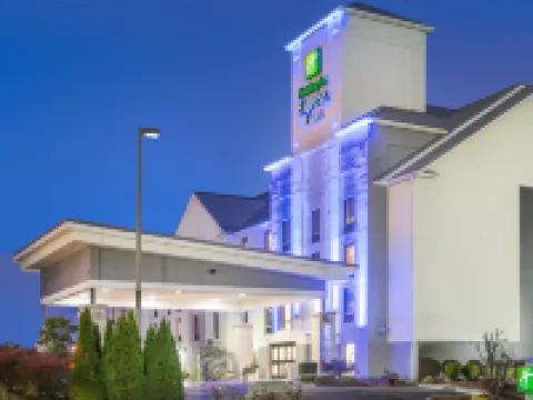 Holiday Inn Express & Suites LOUISVILLE EAST by IHG Hotels in Jefferson County