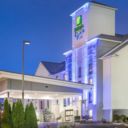 Holiday Inn Express & Suites LOUISVILLE EAST by IHG