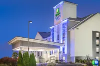 Holiday Inn Express & Suites Louisville East Các khách sạn ở Middletown