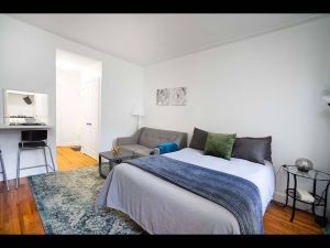 Upper East Side Studio Near Central Park