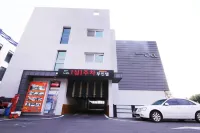Bomun Ciel Hotel カリフォルニアビーチ周辺のホテル